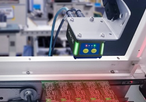 東集X4 AI工業讀碼器無懼鋰電生產環境，穩定讀取各類DPM碼