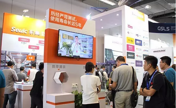 東集：智慧物流，以人為本